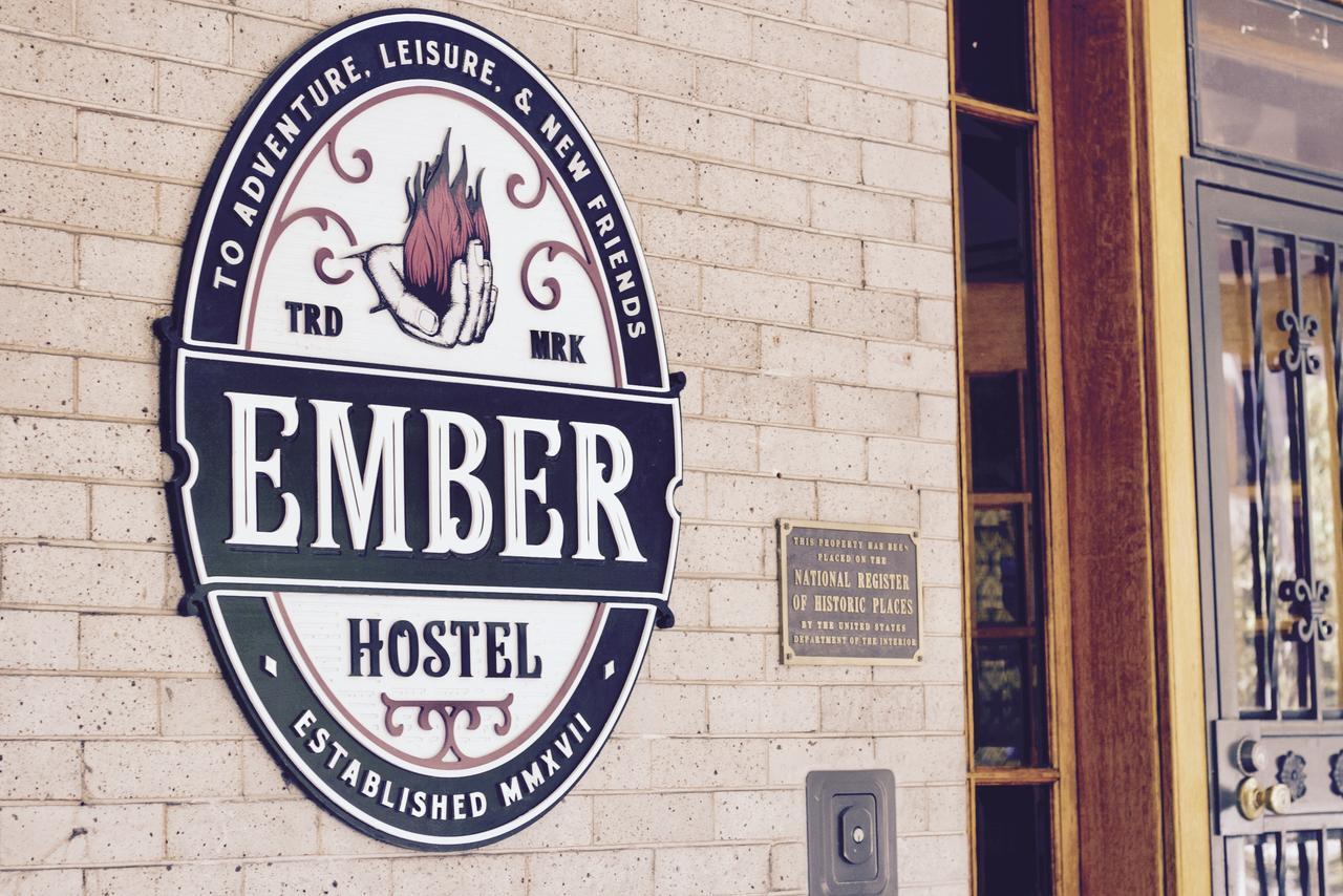 Ember Hostel Денвер Екстер'єр фото