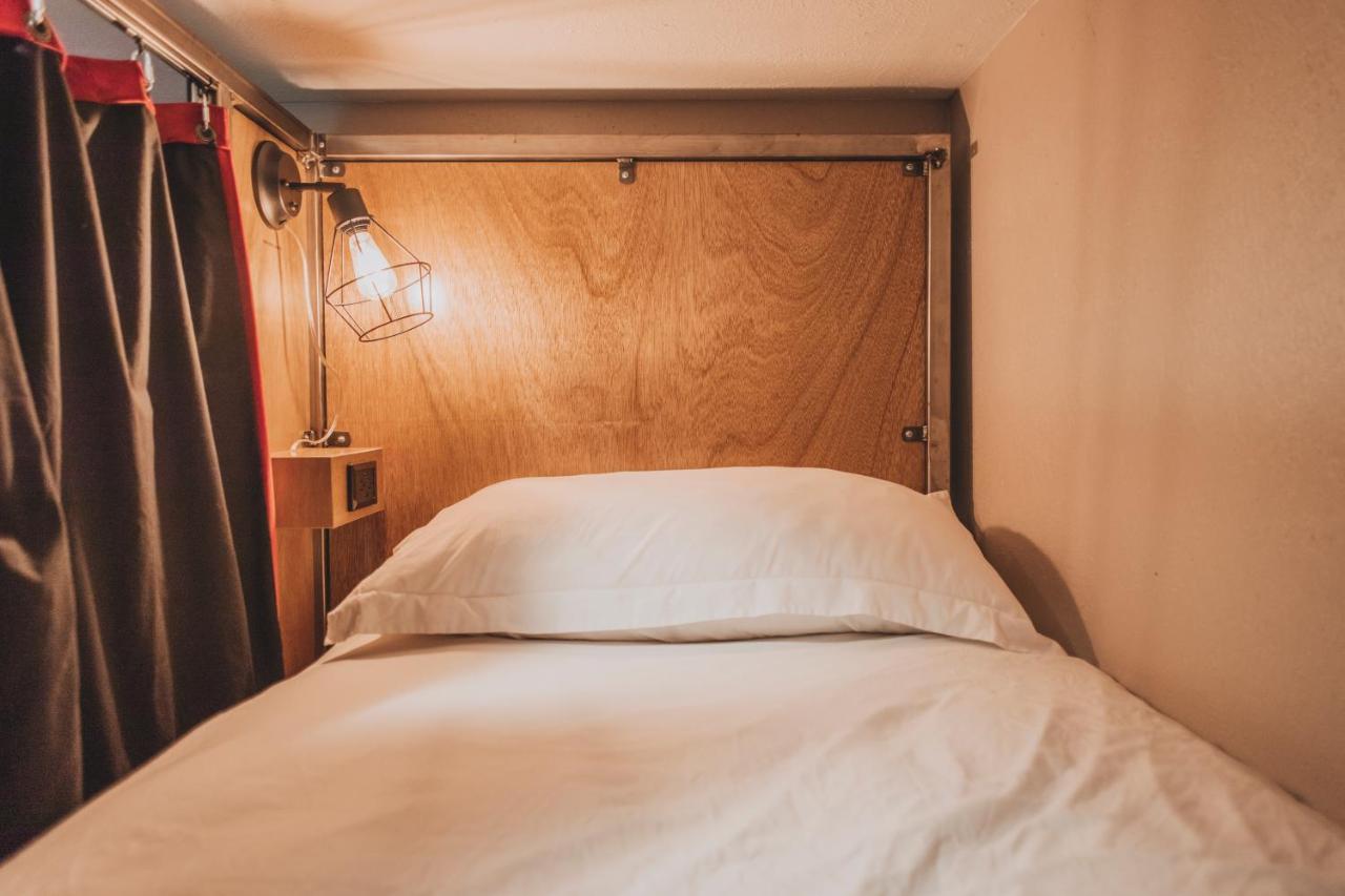 Ember Hostel Денвер Екстер'єр фото